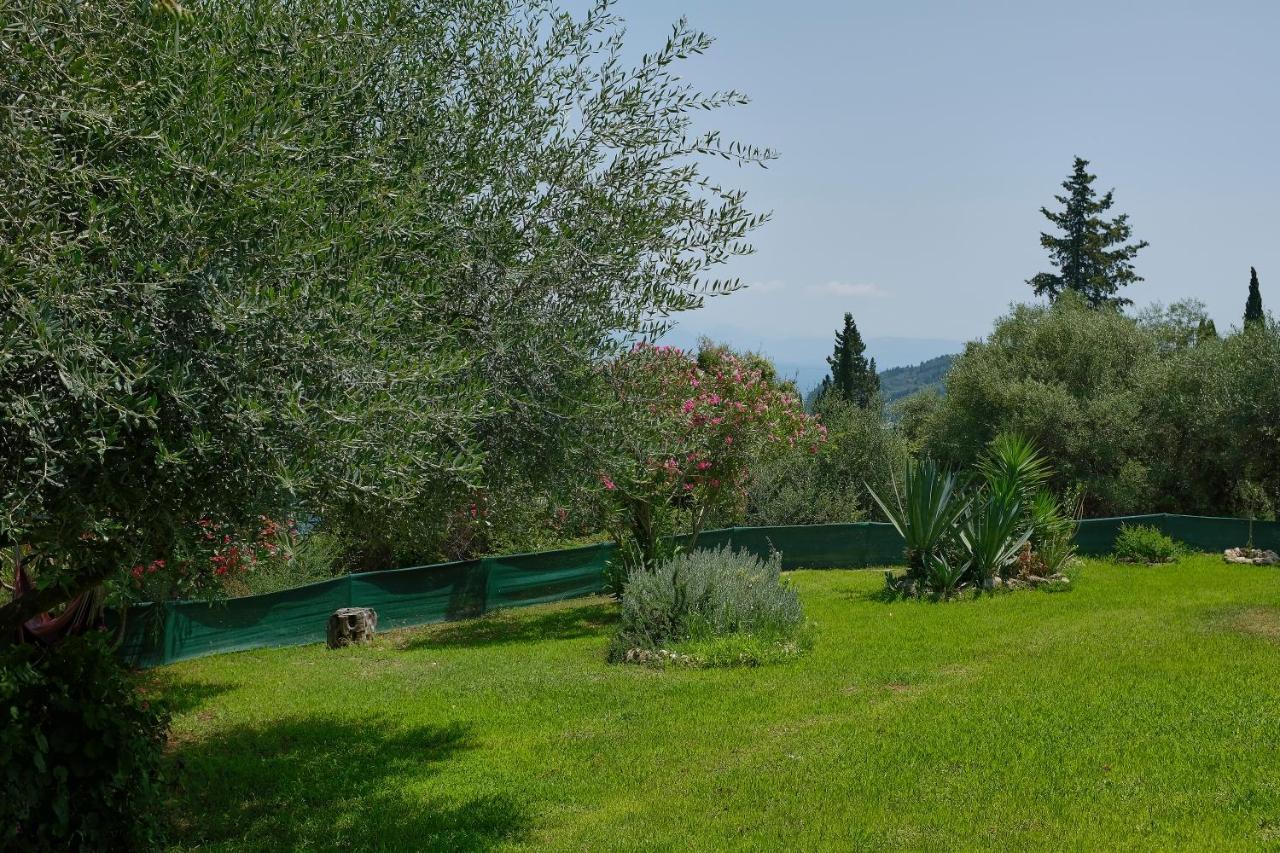 Villa Boukari Chlomos Exteriör bild