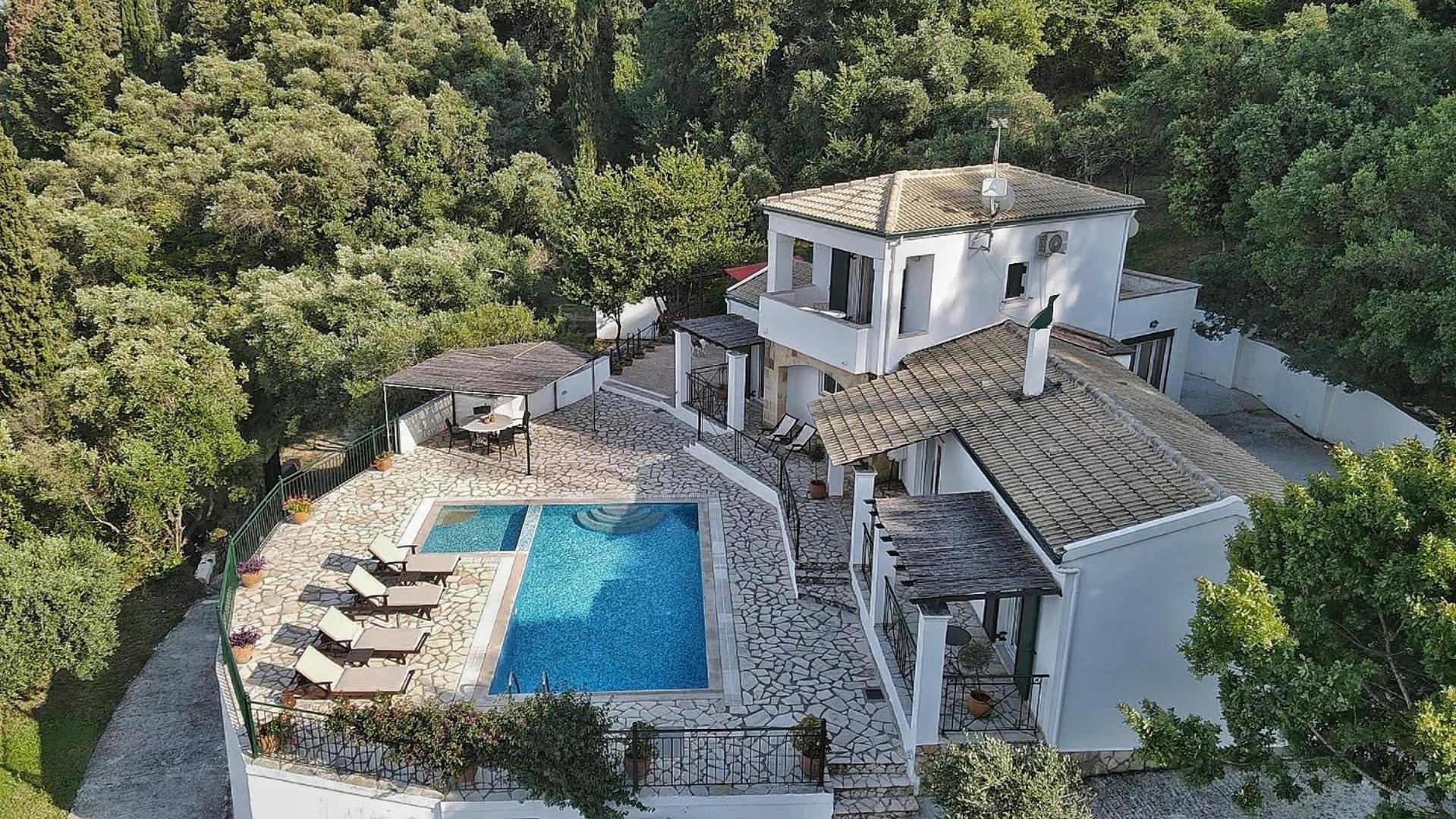 Villa Boukari Chlomos Exteriör bild